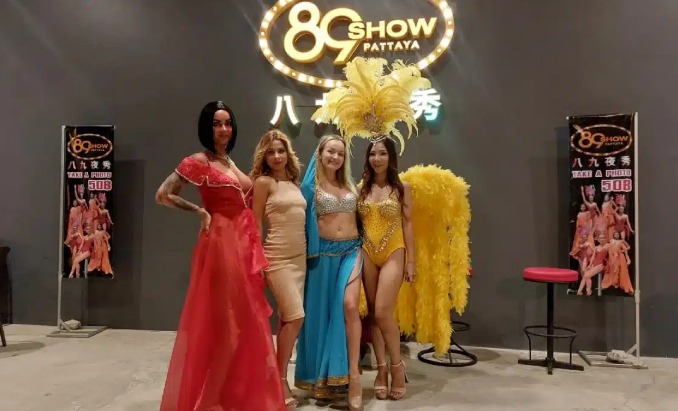 RUSSIAN SHOW PATTAYA PRIVATE PICK UP AND DROP PATTAYA HOTEL
